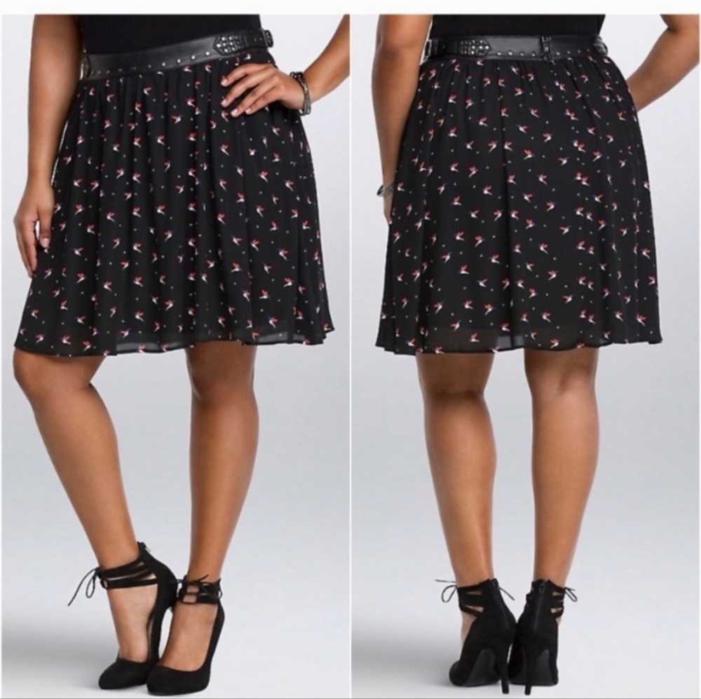 TORRID skirt Hummingbird Georgette skater faux leather waistband Sz 26